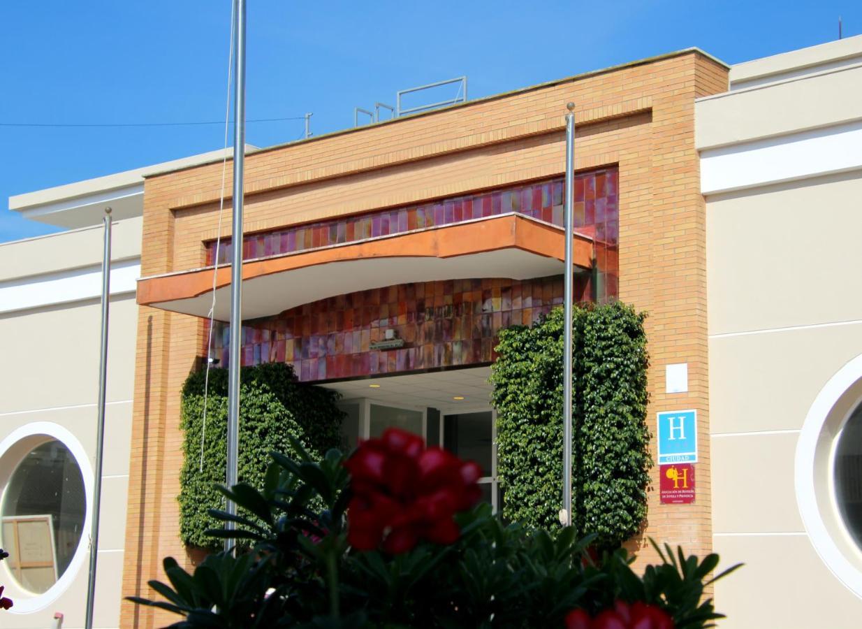 Hotel Jm Jardin De La Reina Guillena Exterior photo